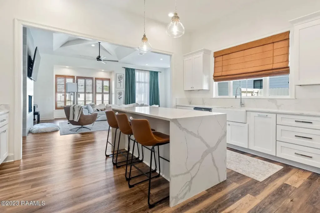 Kitchen countertop and cabinet project by EE Kitchen & Bath