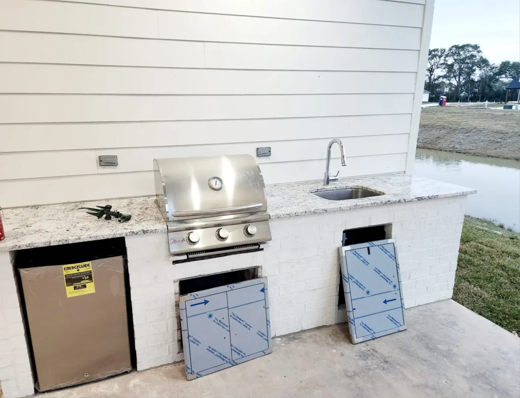 Outdoor kitchen countertop and cabinet project by EE Kitchen & Bath